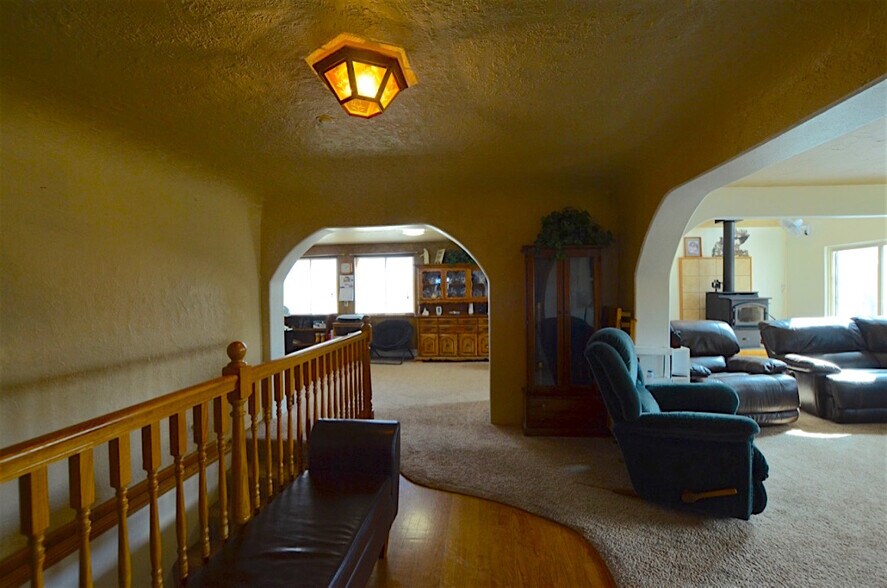 More Photos Of 108 Bailey St, Lima Restaurant For Sale