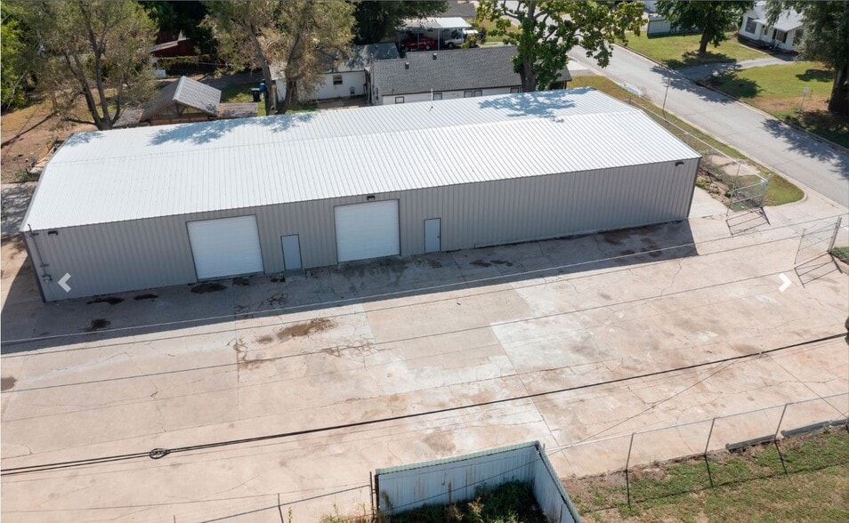 More Photos Of 211 SE 50th St, Oklahoma City Warehouse For Lease