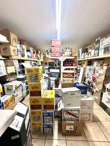 More Photos Of 103 W Monroe Ave, Okolona Convenience Store For Sale