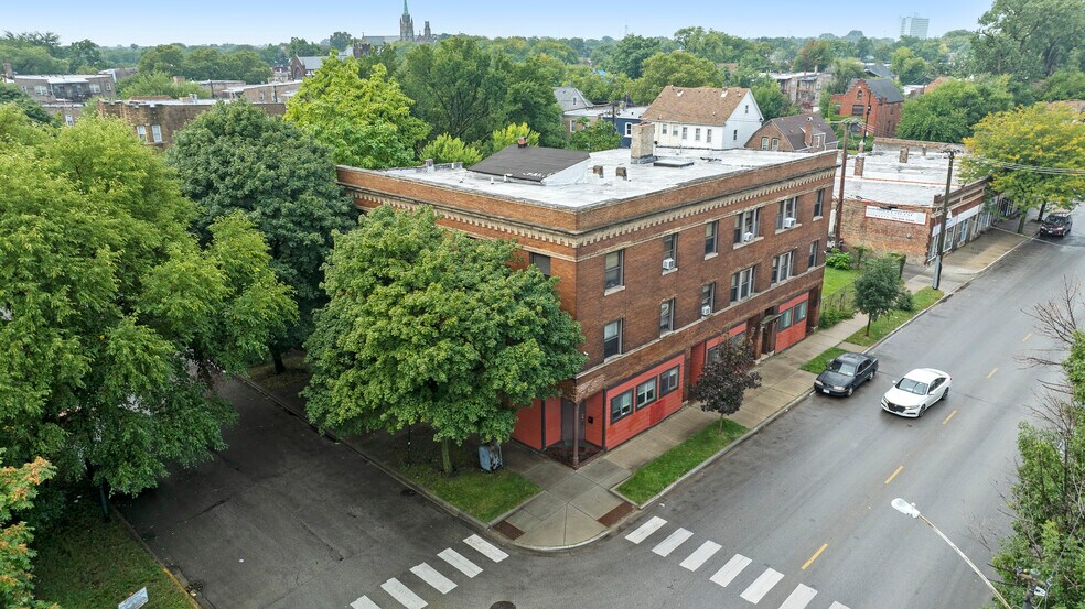 More Photos Of 6900 S Vernon Ave, Chicago Apartments For Sale