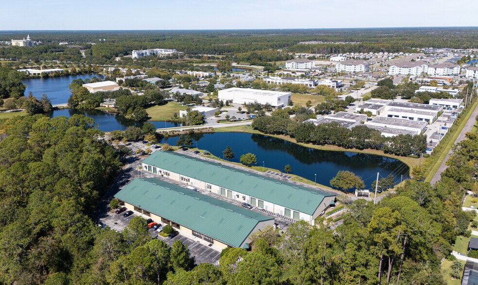 More Photos Of 310 Commerce Lake Dr, Saint Augustine Light Distribution For Lease