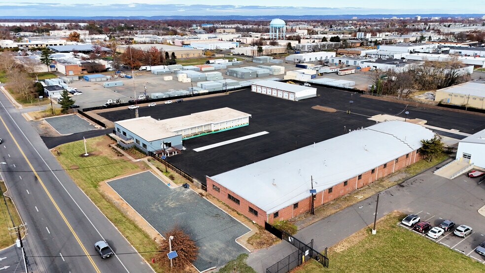 More Photos Of 107 How Ln, New Brunswick Unknown For Lease