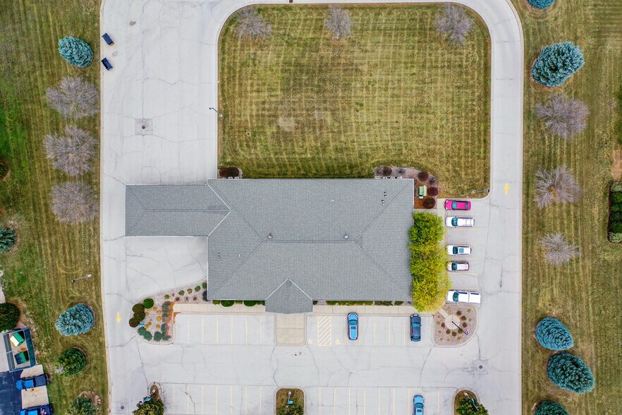 More Photos Of 3139 Voyager Dr, Green Bay Bank For Sale