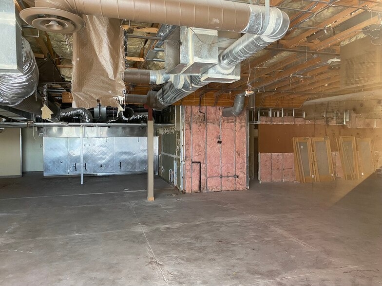 More Photos Of 4280-4302 E Indian School Rd, Phoenix Unknown For Lease