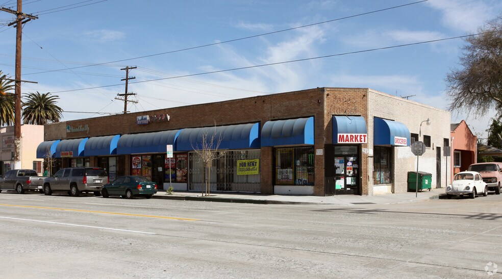 Primary Photo Of 8414-8422 State St, South Gate Storefront For Lease