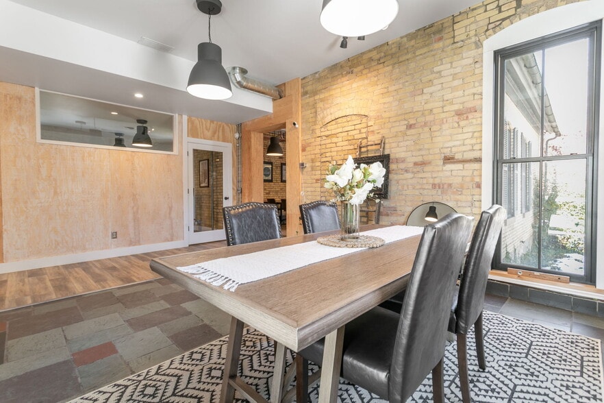 More Photos Of 1032 E Wayne St, South Bend Loft Creative Space For Lease