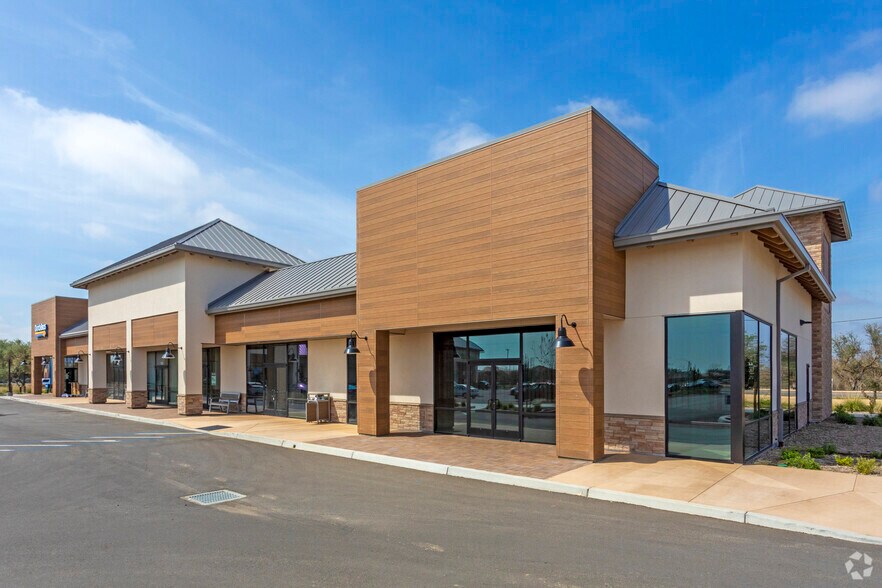 More Photos Of 113 Riverwalk Blvd S, Madera Freestanding For Lease