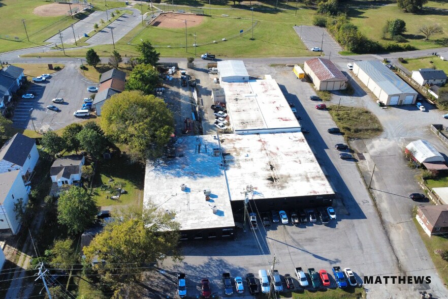 More Photos Of 6115 Robertson Ave, Nashville Warehouse For Lease