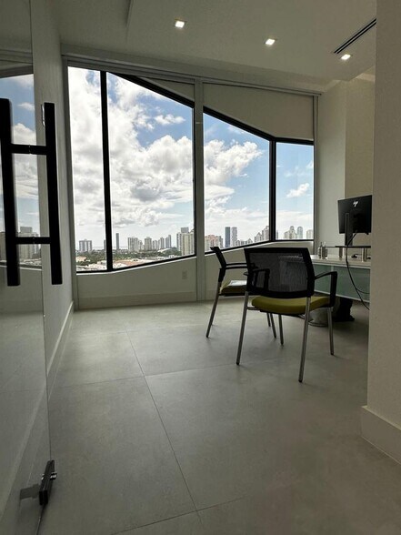 More Photos Of 19790 W Dixie Hwy, Aventura Office For Lease