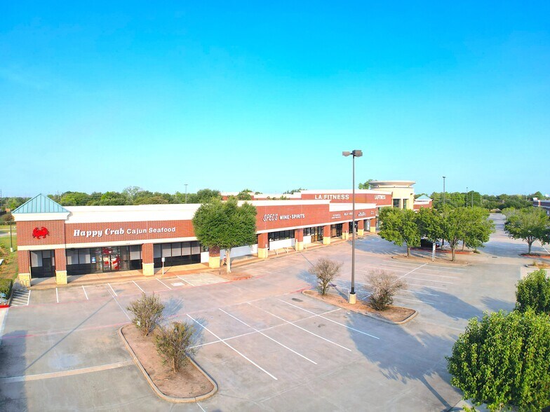 More Photos Of 5418 Highway 6, Missouri City Freestanding For Lease