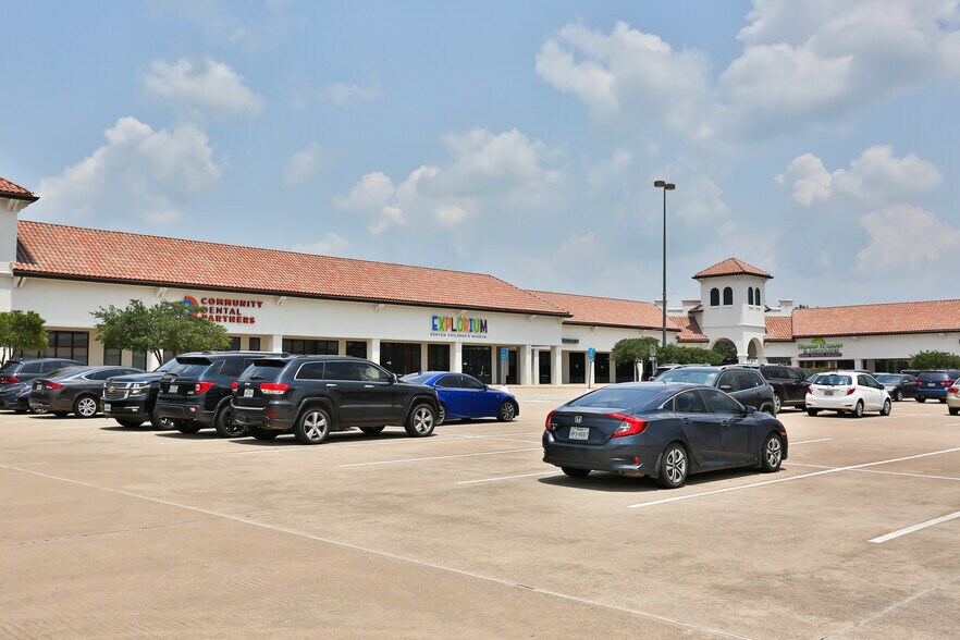 More Photos Of 5800 N Interstate 35, Denton Unknown For Lease