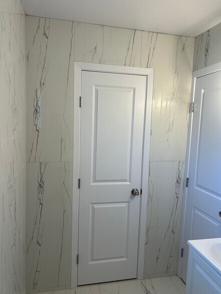 More Photos Of 2266 W Oak St, Denton Apartments For Sale