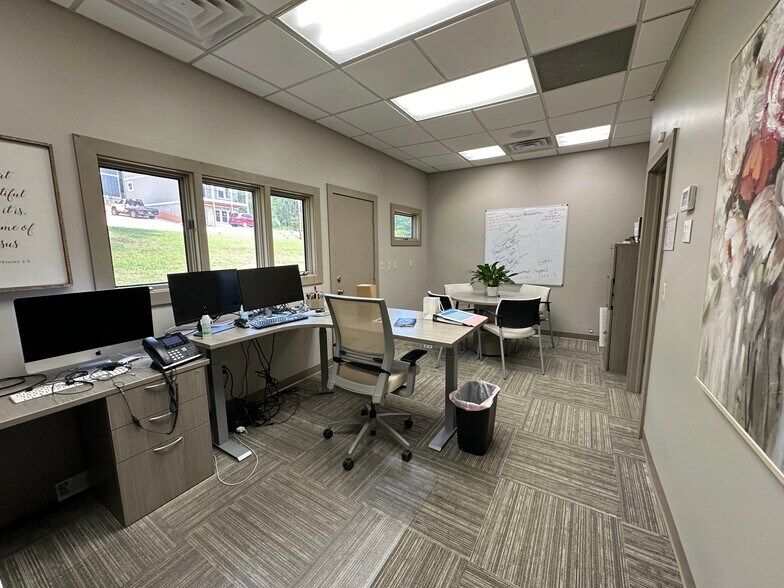 More Photos Of 1708 & 1710 Old Haywood Rd., Asheville Medical For Sale