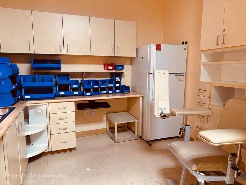 More Photos Of 2647 Box Canyon Dr, Las Vegas Medical For Lease