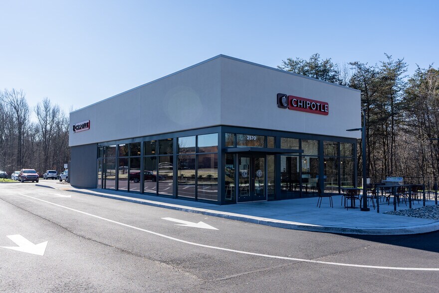 More Photos Of 2500-2562 W Pulaski Hwy, North East Unknown For Lease