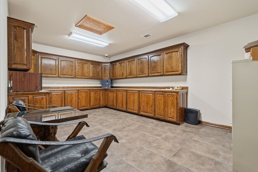 More Photos Of 15288 AR-22, Dardanelle Warehouse For Sale