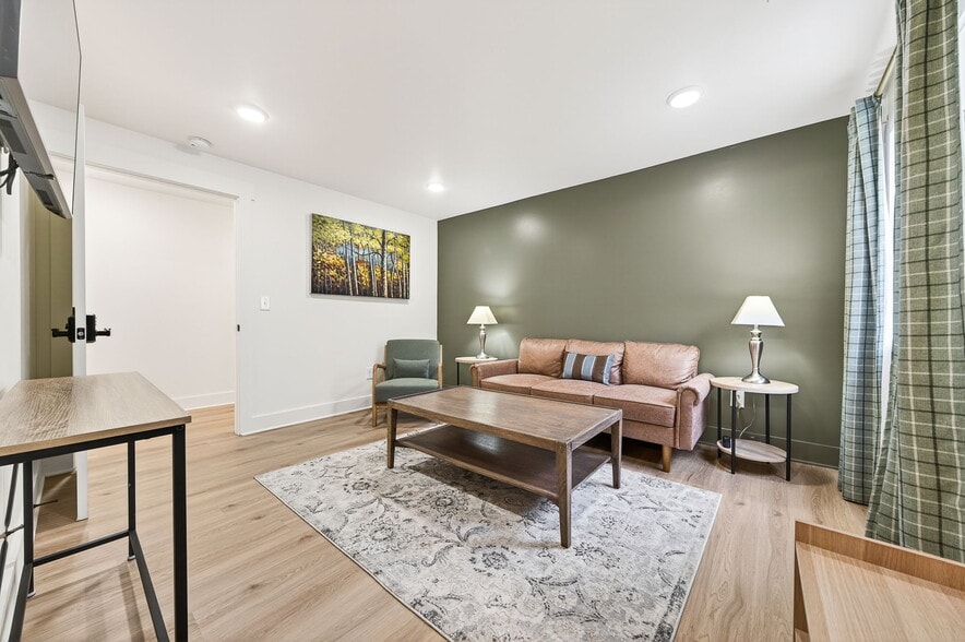More Photos Of 1249 Gulf Rd, Spencer Golf Course Driving Range For Sale