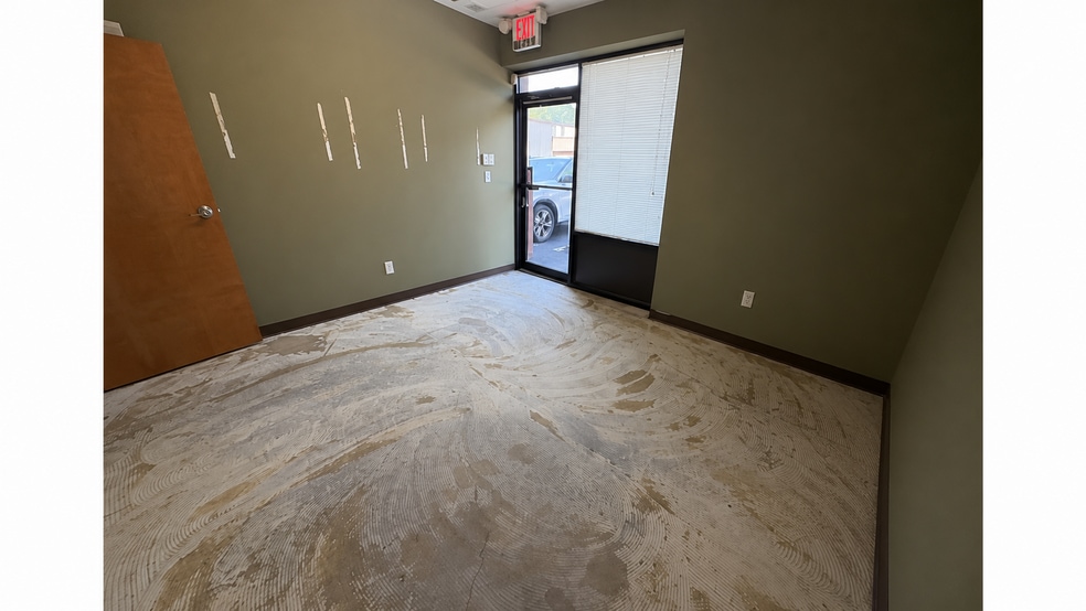 More Photos Of 2270 Pendley Rd, Cumming Warehouse For Sale