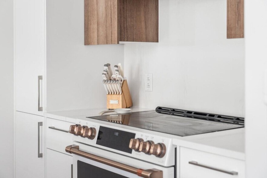 More Photos Of 13575 Rue Du Médoc, Mirabel Apartments For Sale