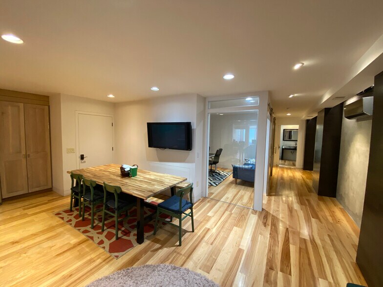 More Photos Of 335 S Van Ness Ave, San Francisco Flex For Lease