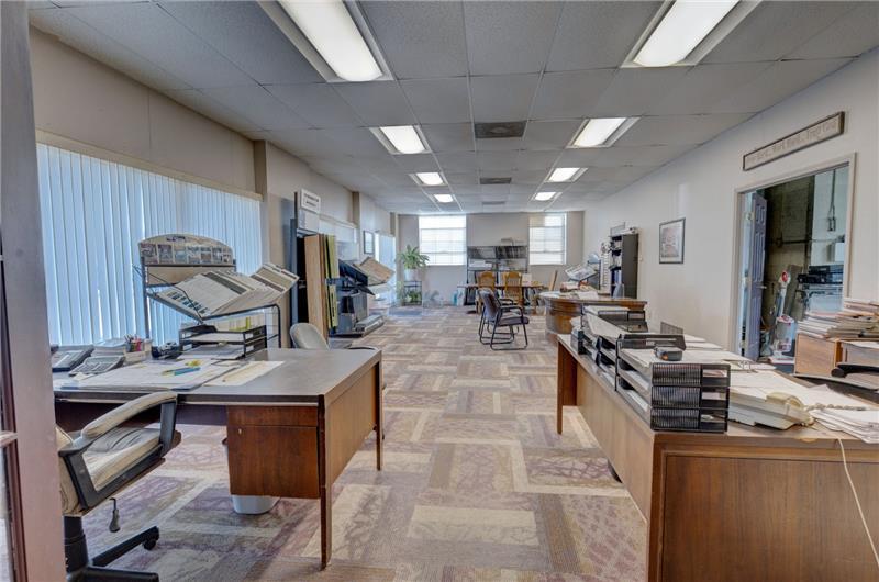 More Photos Of 6220-6226 Raytown Rd, Raytown Flex For Sale