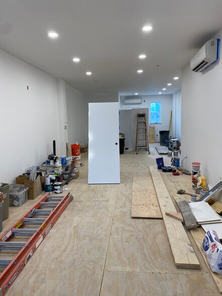 Primary Photo Of 8417 7th Ave, Brooklyn Office For Lease