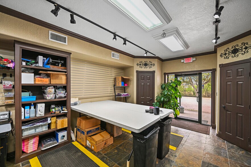 More Photos Of 20204 Schiel Rd, Cypress Warehouse For Sale