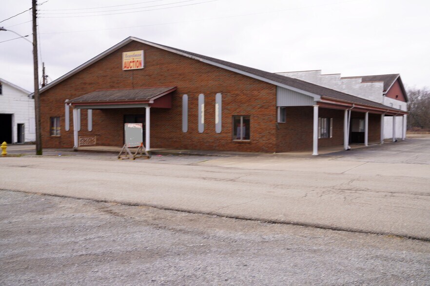 More Photos Of 16 Madison St, Leetonia Flex For Sale