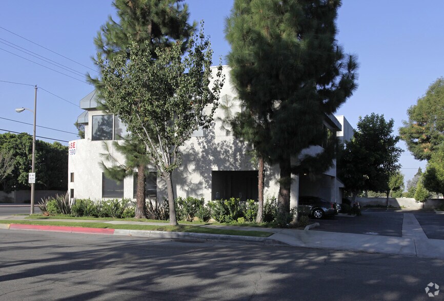 More Photos Of 2811 E Katella Ave, Orange Medical For Lease