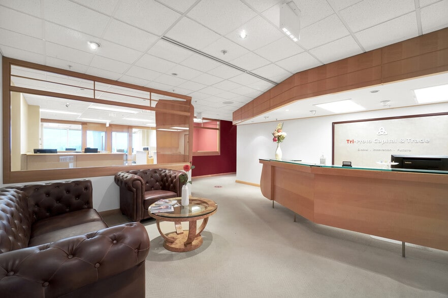 More Photos Of 999 Canada Pl, Vancouver Office For Lease