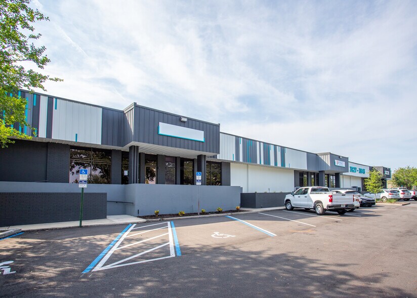 More Photos Of 3827-3843 St Valentines Way, Orlando Unknown For Lease