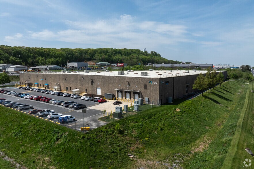 More Photos Of 7125 Grayson Rd, Harrisburg Distribution For Lease