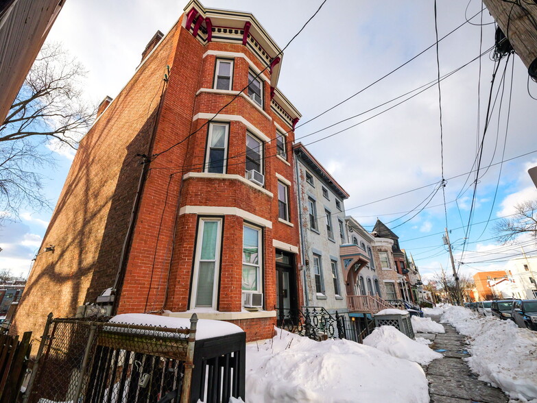 More Photos Of 175 Liberty St, Newburgh Apartments For Sale