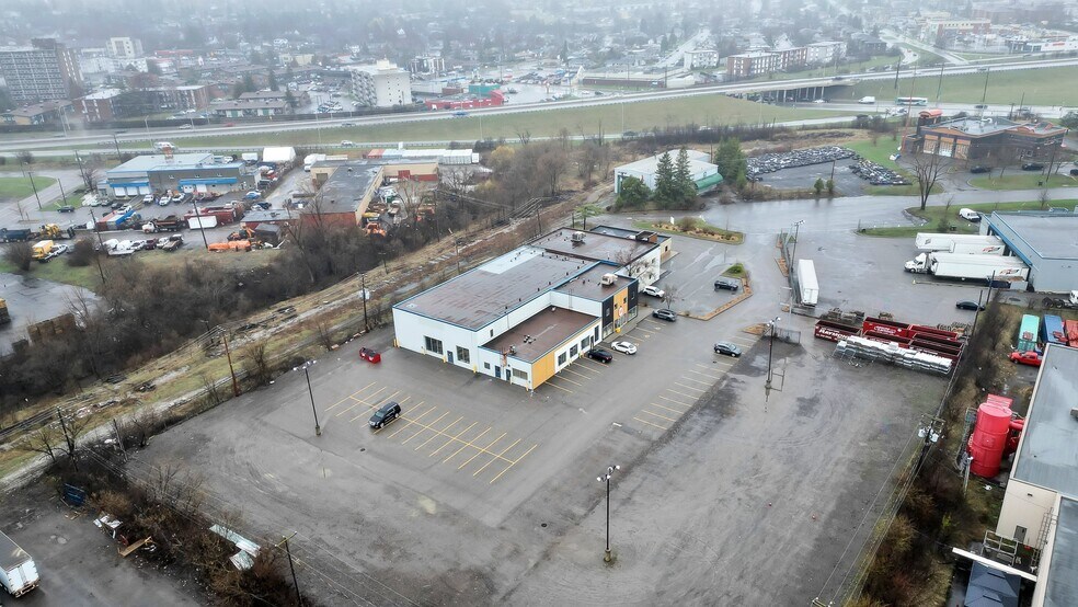 More Photos Of 170 Rue Deveault, Gatineau Research And Development For Lease