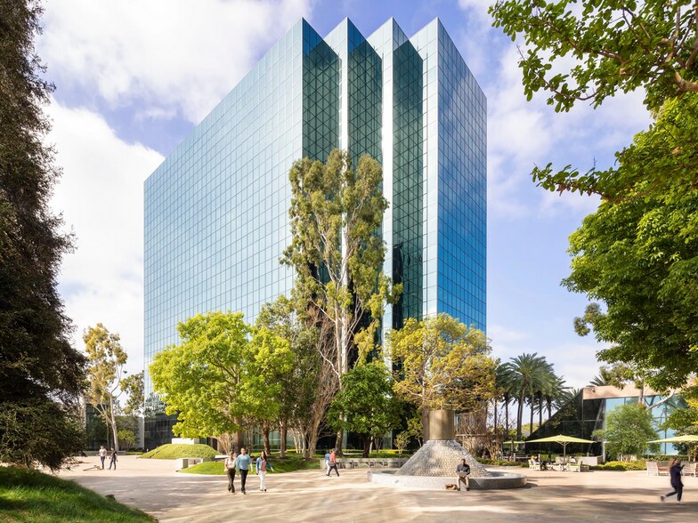 More Photos Of 3200 Park Center Dr, Costa Mesa Office For Lease