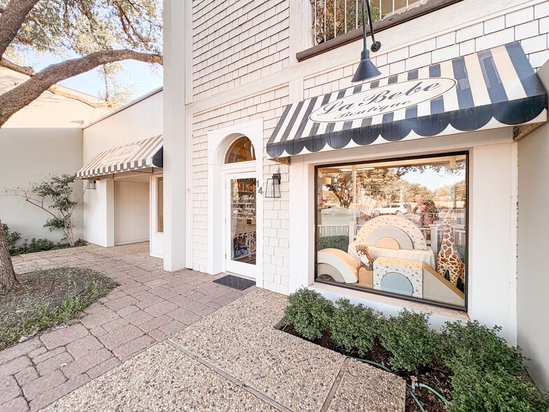 More Photos Of 2200 W Wadley Ave, Midland General Retail For Lease