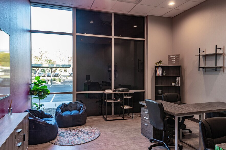 More Photos Of 8454 N 90th, Scottsdale Medical For Lease