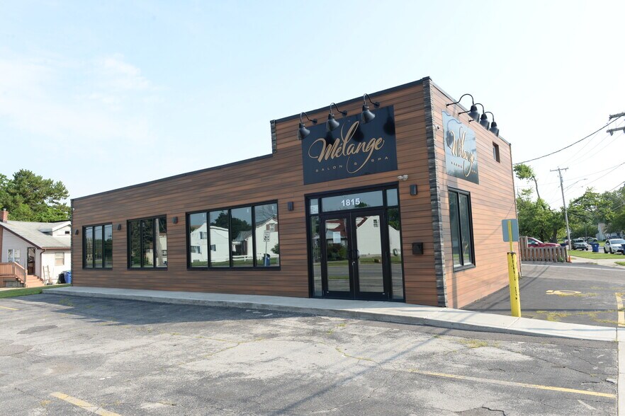 More Photos Of 1815 Eggert Rd, Buffalo Storefront For Lease