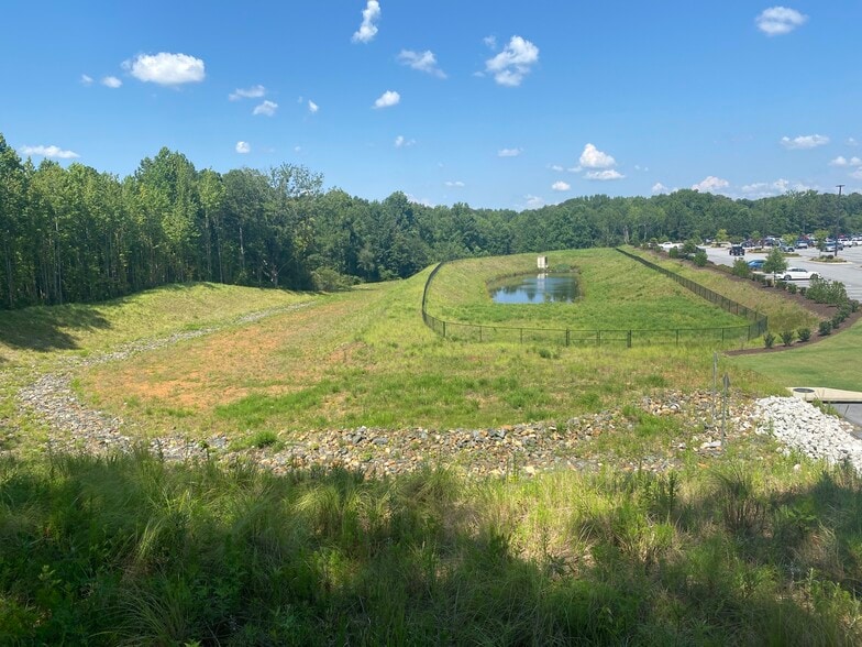 More Photos Of Charles Hardy Pkwy, Dallas Land For Sale