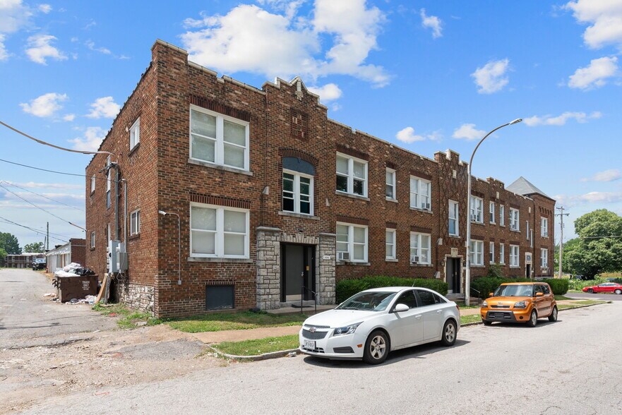 More Photos Of 5000 Virginia Ave, Saint Louis Apartments For Sale