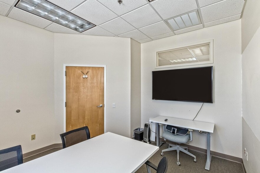 More Photos Of 56 College St, Asheville Office For Lease