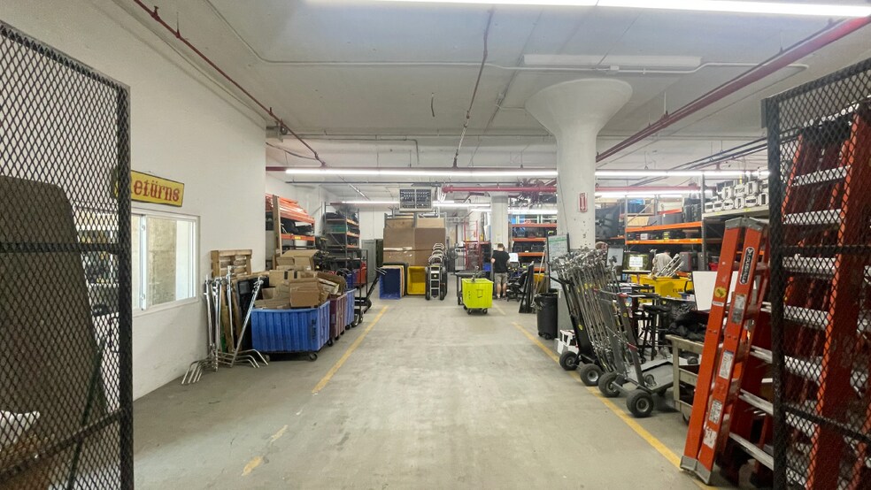 More Photos Of 4310 21st St, Long Island City Warehouse For Sale
