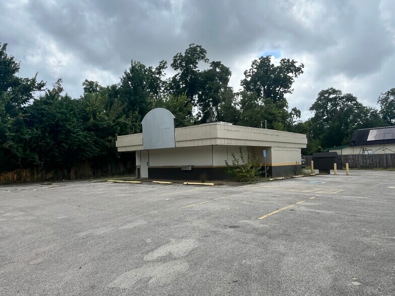 More Photos Of 2999 Magnolia St, Beaumont Fast Food For Sale