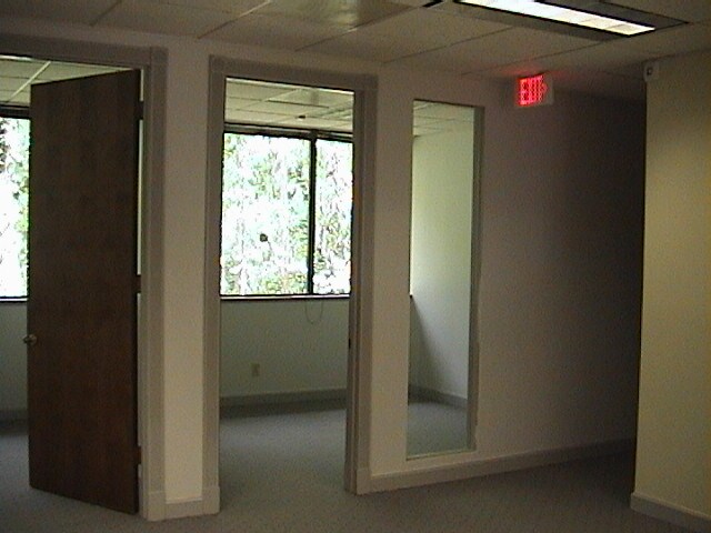 More Photos Of 3088 Mercer University Dr, Chamblee Office For Sale