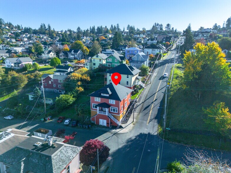 More Photos Of 811 Franklin Ave, Astoria Multifamily For Sale