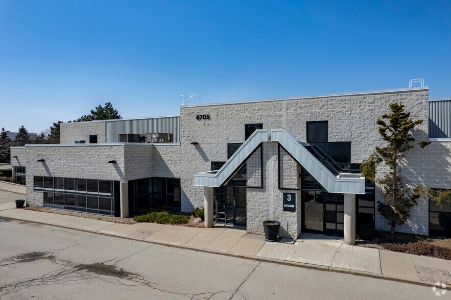 More Photos Of 6705 Millcreek Dr, Mississauga Light Distribution For Lease