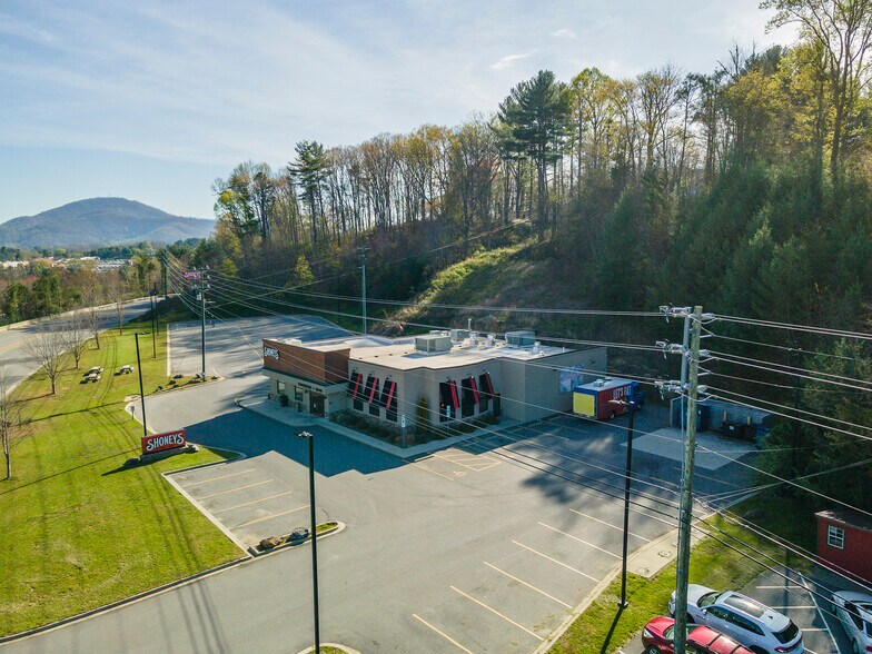 More Photos Of 3334 Asheville Rd, Waynesville Freestanding For Sale