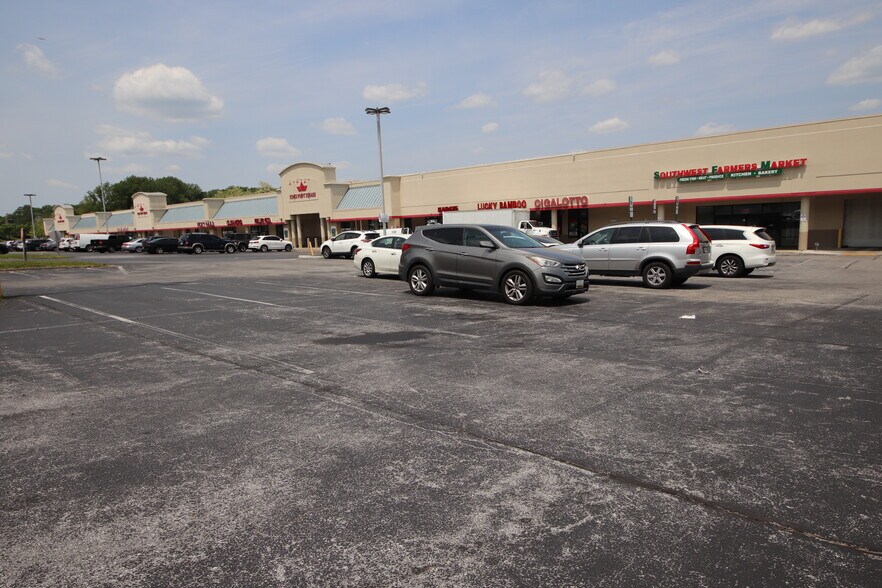 More Photos Of 9900-9990 Liberty Rd, Randallstown Unknown For Lease