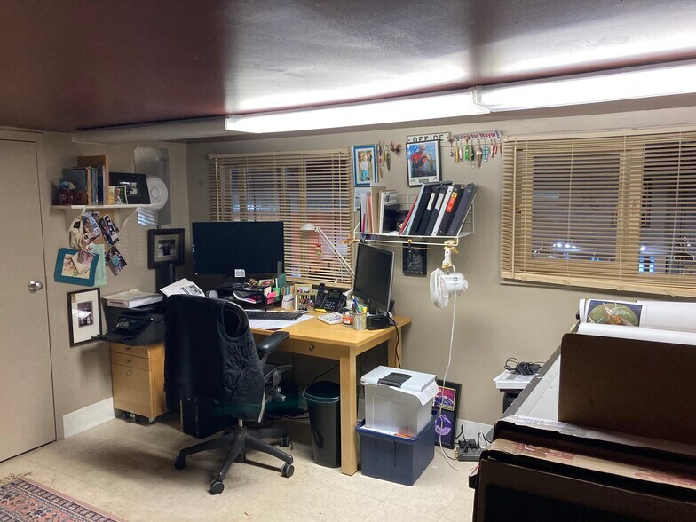 More Photos Of 323 W Superior St, Duluth Storefront Retail Office For Sale