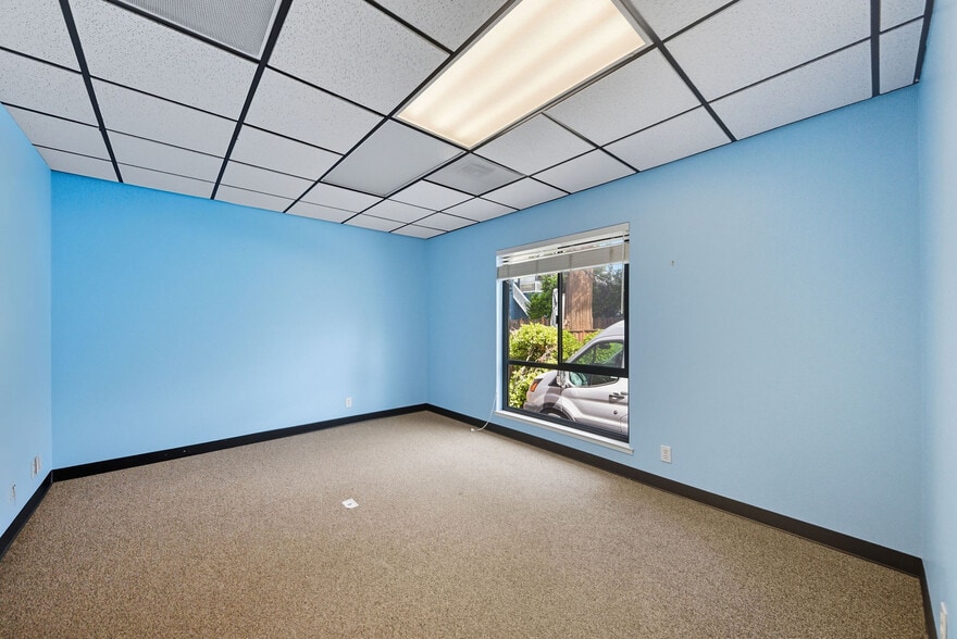 More Photos Of 1021 S El Camino Real, San Mateo Office For Sale